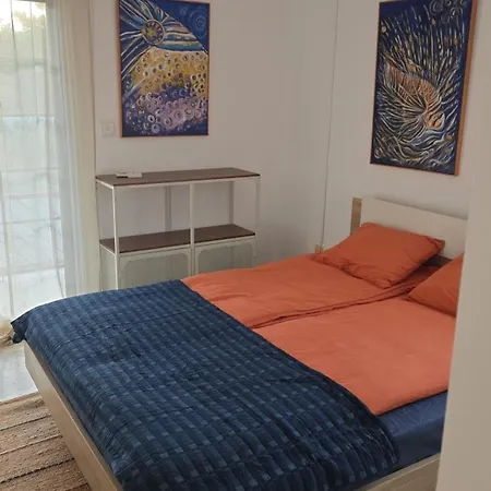 Apartament A J
